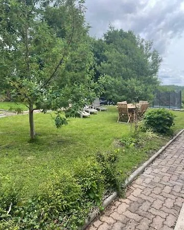 A La Campagne * L'Etang-Bertrand